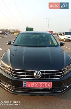 Седан Volkswagen Passat 2015 в 