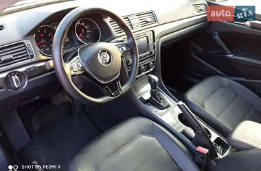 Седан Volkswagen Passat 2015 в 