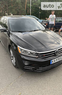 Седан Volkswagen Passat 2017 в Ирпене