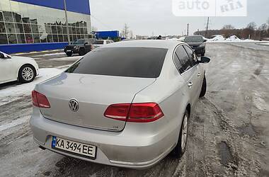 Седан Volkswagen Passat 2012 в Чернигове