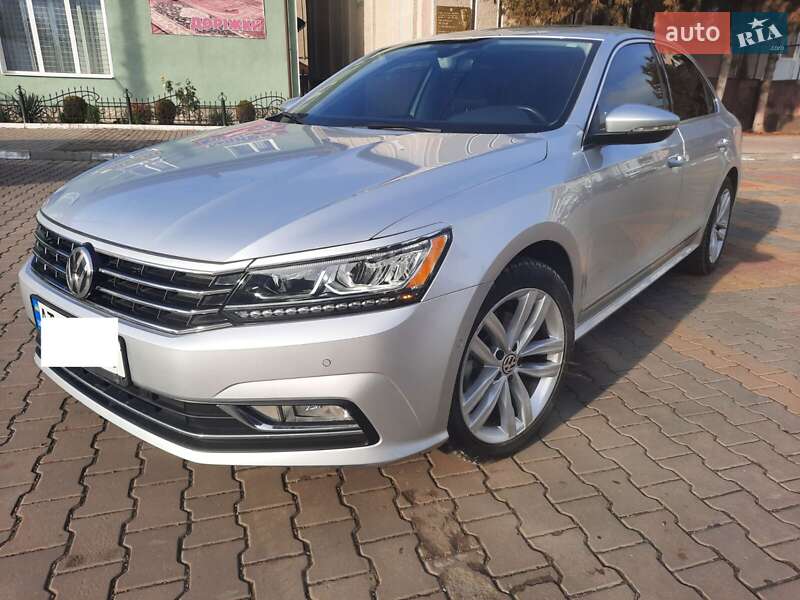 Седан Volkswagen Passat 2018 в Ивано-Франковске фото 18 Седан Volkswagen Passat 2018 в Ивано-Франковске