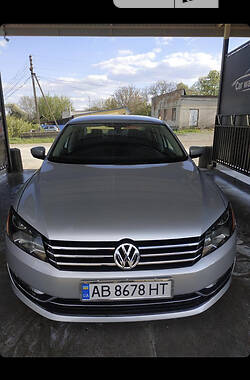 Седан Volkswagen Passat 2012 в Немирове