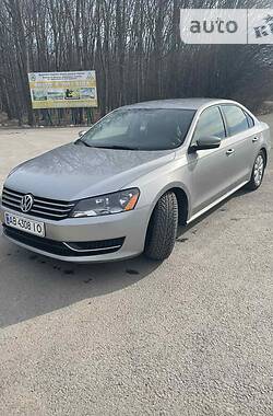 Седан Volkswagen Passat 2012 в Виннице