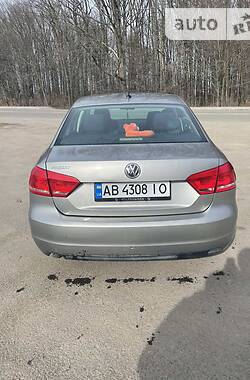 Седан Volkswagen Passat 2012 в Виннице