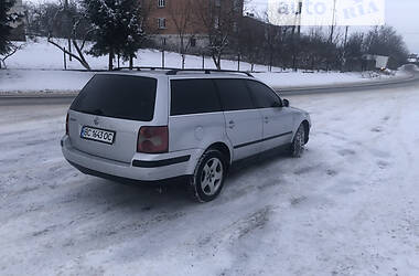 Универсал Volkswagen Passat 2001 в Львове