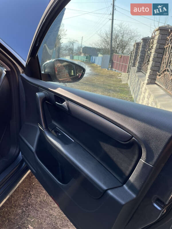 Универсал Volkswagen Passat 2013 в Богородчанах