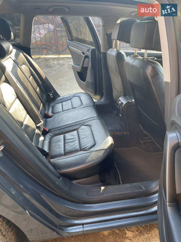 Универсал Volkswagen Passat 2013 в Богородчанах