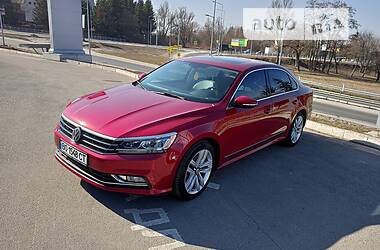 Седан Volkswagen Passat 2017 в Тернополі