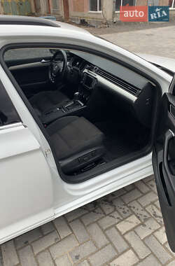 Универсал Volkswagen Passat 2015 в 