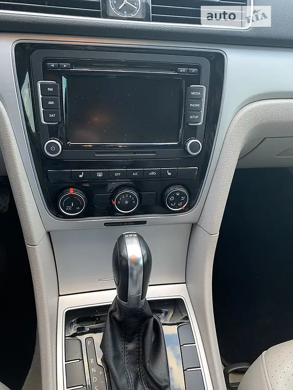 Седан Volkswagen Passat 2013 в 