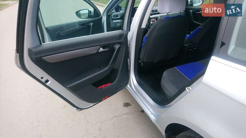 Универсал Volkswagen Passat 2013 в Львове фото 34 Универсал Volkswagen Passat 2013 в Львове