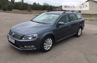 Універсал Volkswagen Passat 2012 в Рівному