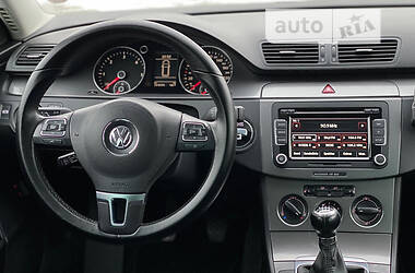 Универсал Volkswagen Passat 2009 в Ивано-Франковске