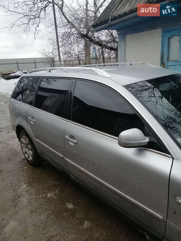 Универсал Volkswagen Passat 2001 в Гайсине