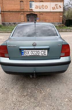 Седан Volkswagen Passat 1998 в Хмельницком