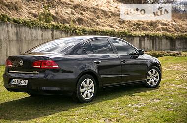 Седан Volkswagen Passat 2011 в 