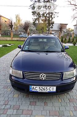 Универсал Volkswagen Passat 1999 в Луцке