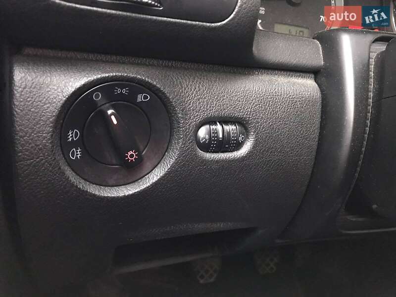 Универсал Volkswagen Passat 2002 в Косове