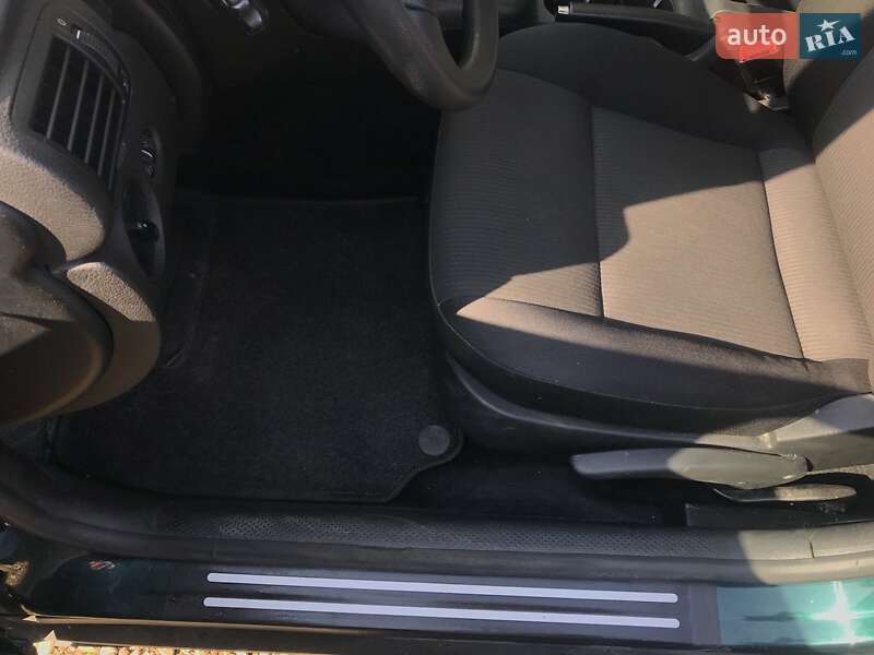 Универсал Volkswagen Passat 2002 в Косове