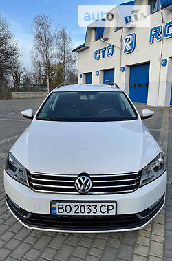 Универсал Volkswagen Passat 2012 в Залещиках