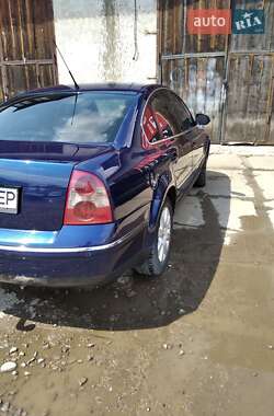 Седан Volkswagen Passat 2004 в 