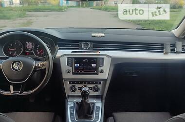 Универсал Volkswagen Passat 2015 в Умани