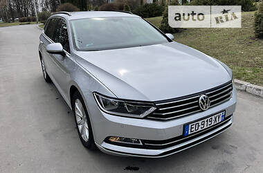 Универсал Volkswagen Passat 2017 в Хмельницком