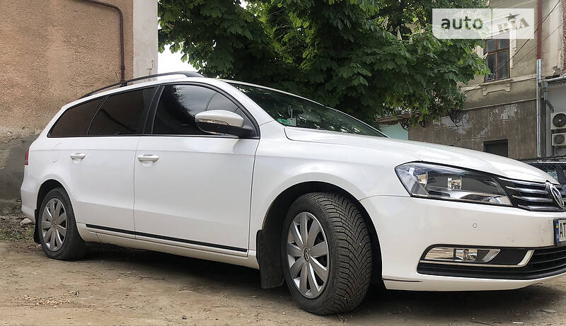 Универсал Volkswagen Passat 2011 в Тернополе