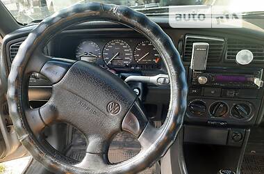 Седан Volkswagen Passat 1992 в Львові