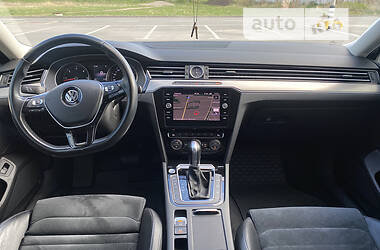 Седан Volkswagen Passat 2017 в 