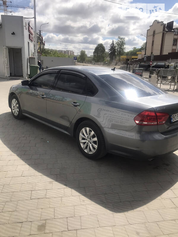 Седан Volkswagen Passat 2013 в Тернополе