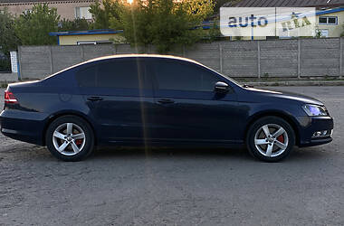 Седан Volkswagen Passat 2011 в Хмельницькому