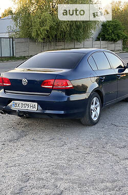 Седан Volkswagen Passat 2011 в Хмельницькому