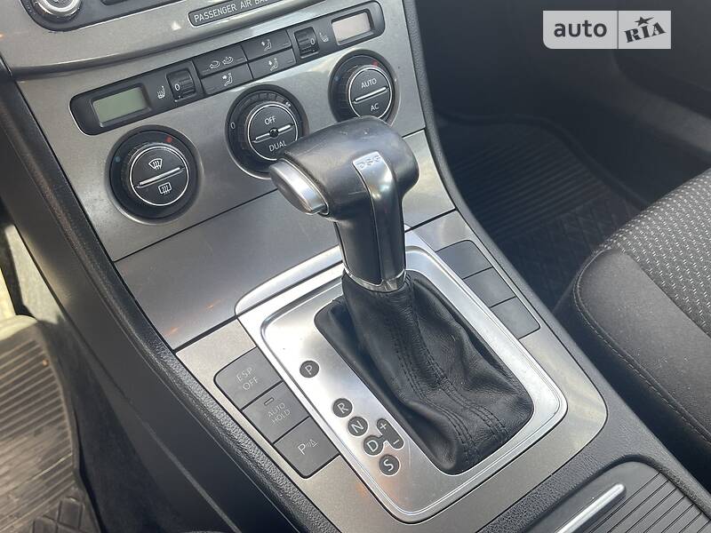 Универсал Volkswagen Passat 2009 в Львове