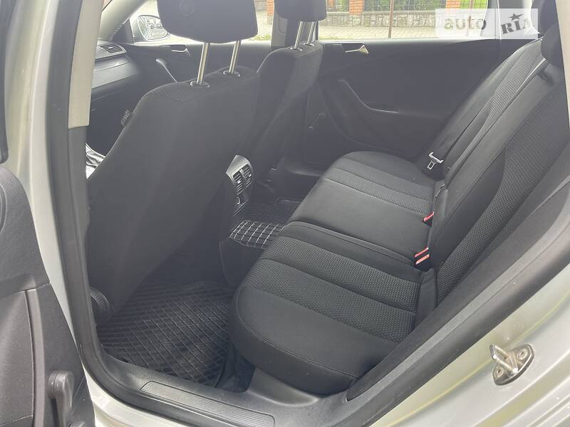 Универсал Volkswagen Passat 2009 в Львове