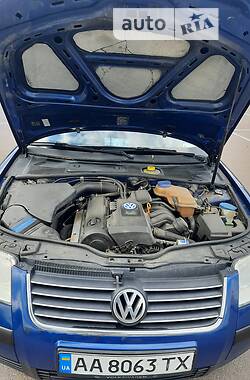 Универсал Volkswagen Passat 2000 в Киеве