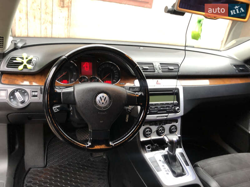 Седан Volkswagen Passat 2008 в Рава-Русской