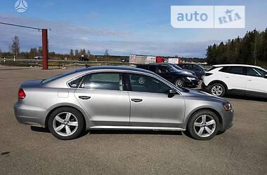 Седан Volkswagen Passat 2012 в Хмельницком