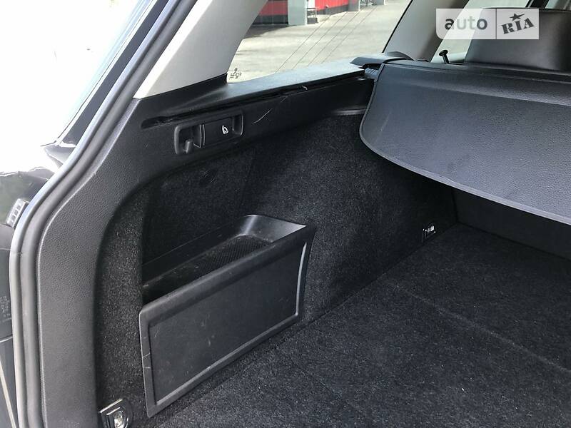 Универсал Volkswagen Passat 2012 в Стрые