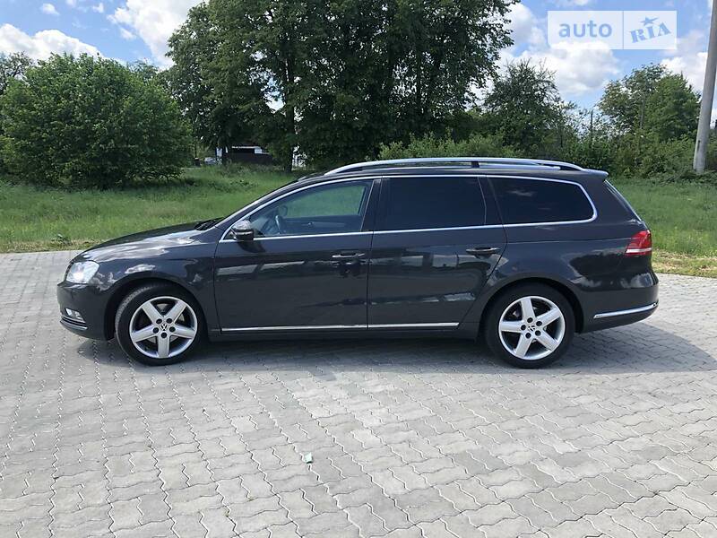 Универсал Volkswagen Passat 2012 в Стрые