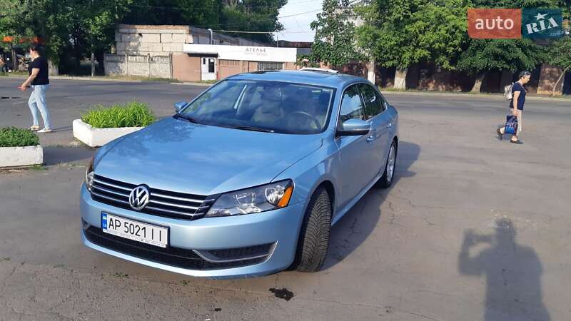 Седан Volkswagen Passat 2013 в Одессе