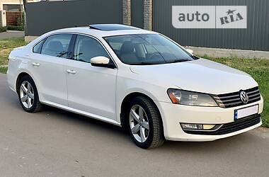 Седан Volkswagen Passat 2012 в Киеве