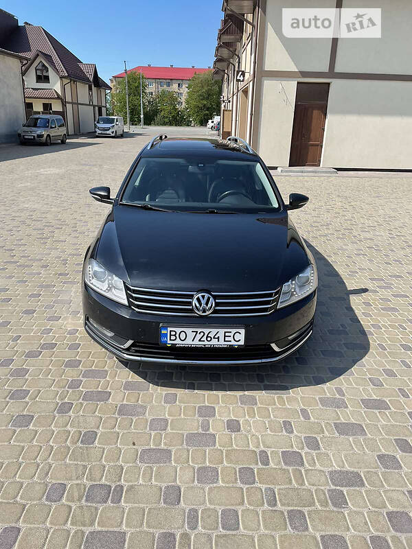 Универсал Volkswagen Passat 2012 в Тернополе