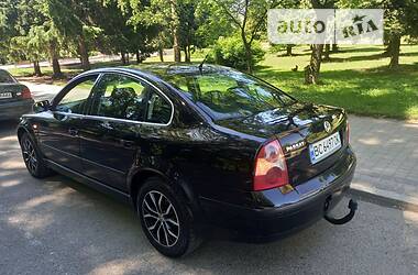 Седан Volkswagen Passat 2002 в Самборі