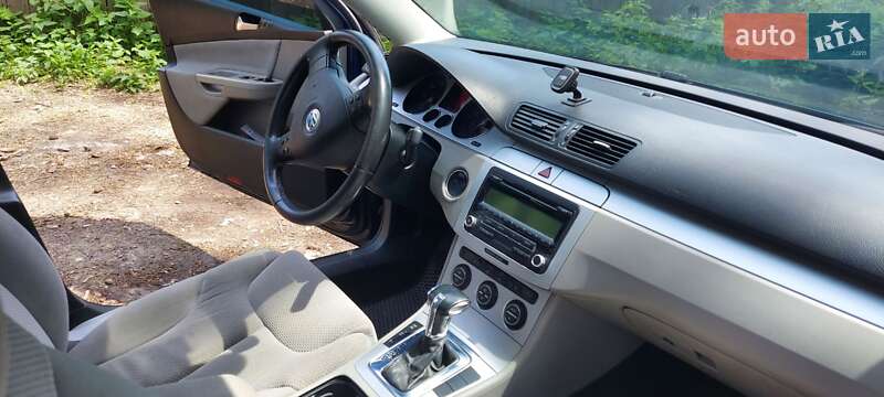 Універсал Volkswagen Passat 2008 в Києві