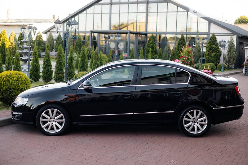 Седан Volkswagen Passat 2008 в Стрые