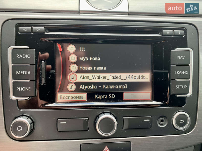 Універсал Volkswagen Passat 2012 в Іршаві