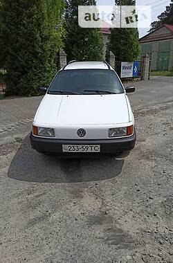 Универсал Volkswagen Passat 1989 в Яворове