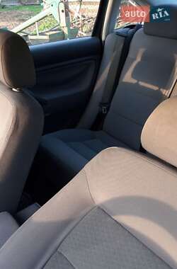 Седан Volkswagen Passat 2004 в 