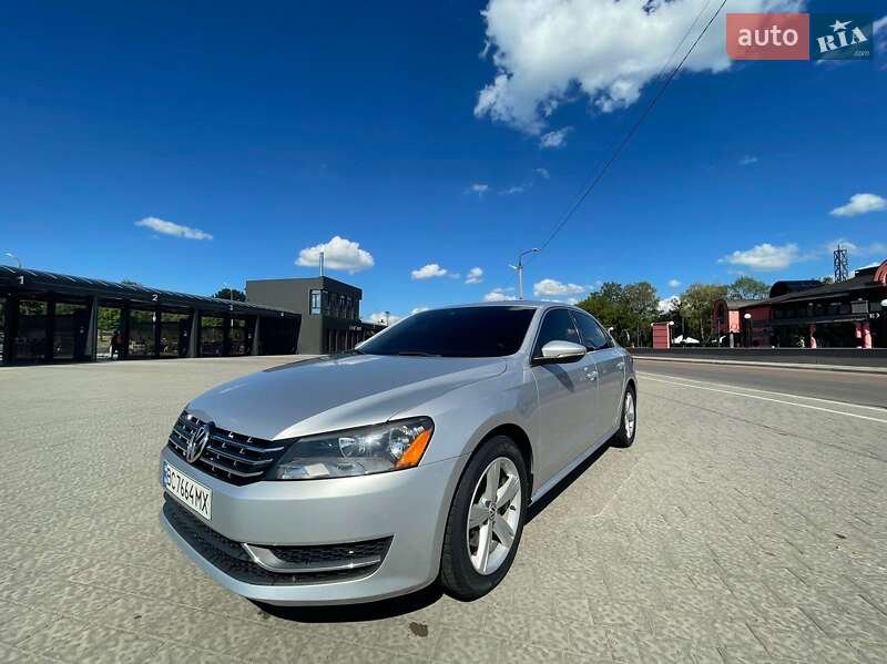 Седан Volkswagen Passat 2012 в Дрогобичі